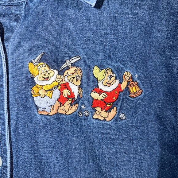 Vintage Disney Store Seven Dwarfs Embroidered Denim Shirt Button Front M - Picture 4 of 11